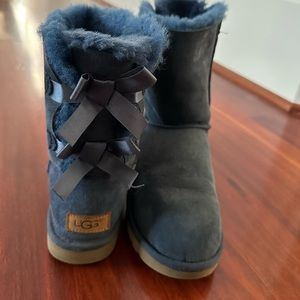 ugg boots!! Size 8.